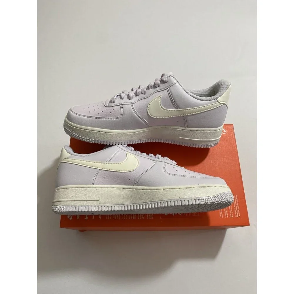 New Women’s Size 10 -Nike Air Force 1 '07 SE Next Nature Barely Grape DV3808 500 - Picture 4 of 10